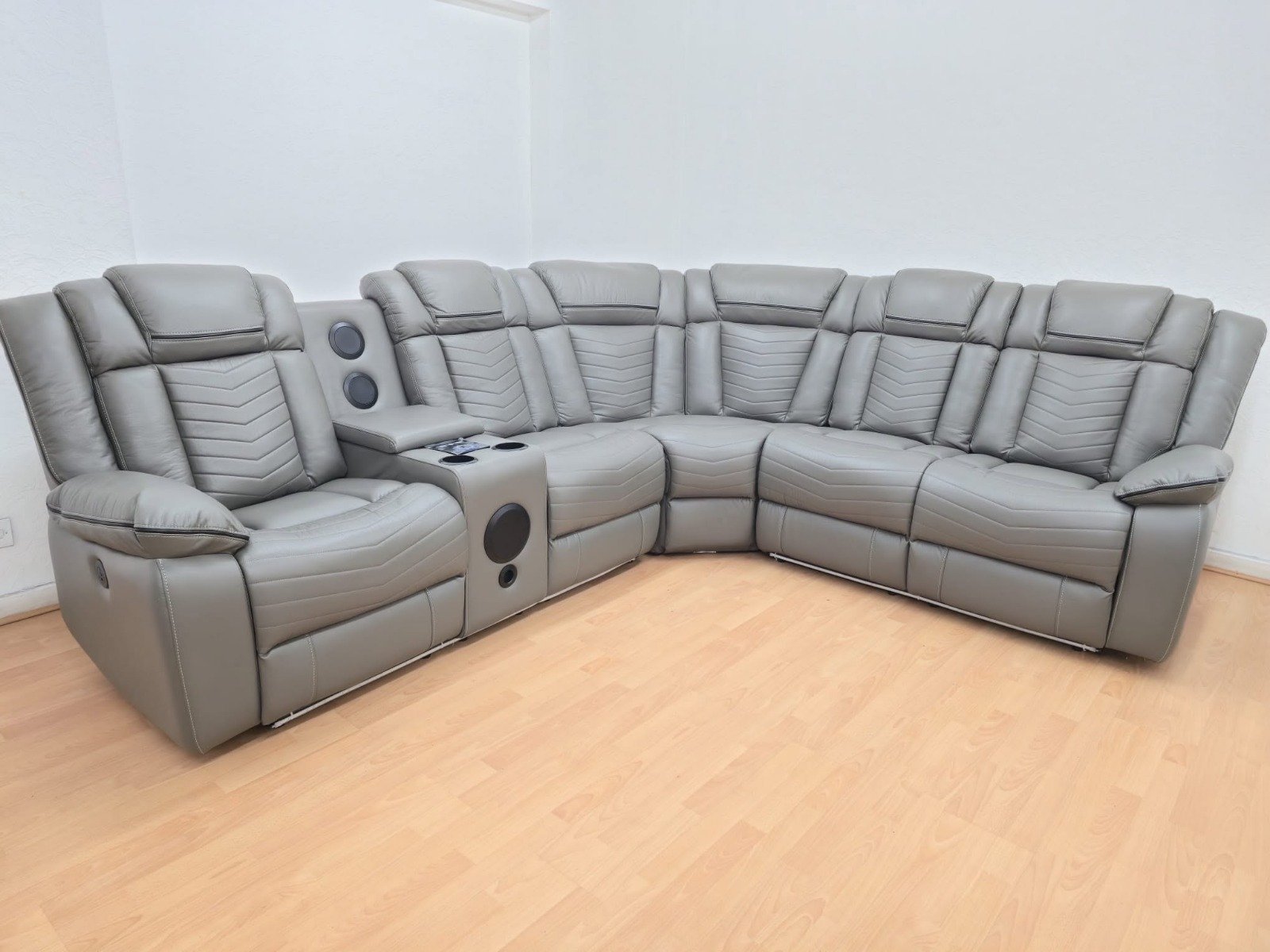 SYC Michigan Zeus Smart Electric Recliner Corner Sofa with LED & Speakers - Image 2